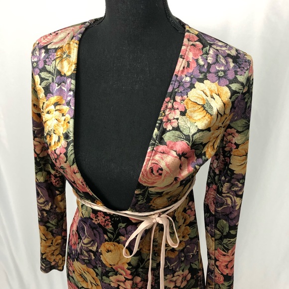 TOPSHOP velvet floral wrap dress - Picture 2 of 7